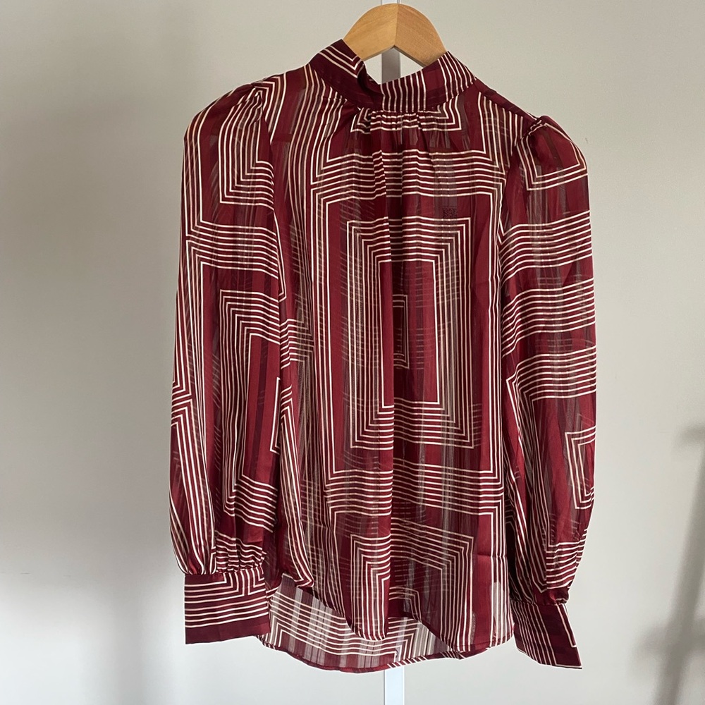 H&M Geometric Red and White Blouse